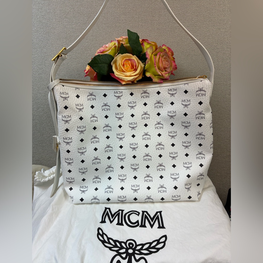 Mcm Aren Large Hobo Bag In White W/ Black Diamond Visetos Pattern - Nwot